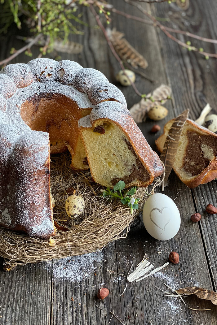 Patzerlgugelhupf Mit Quark Und Nussfullung