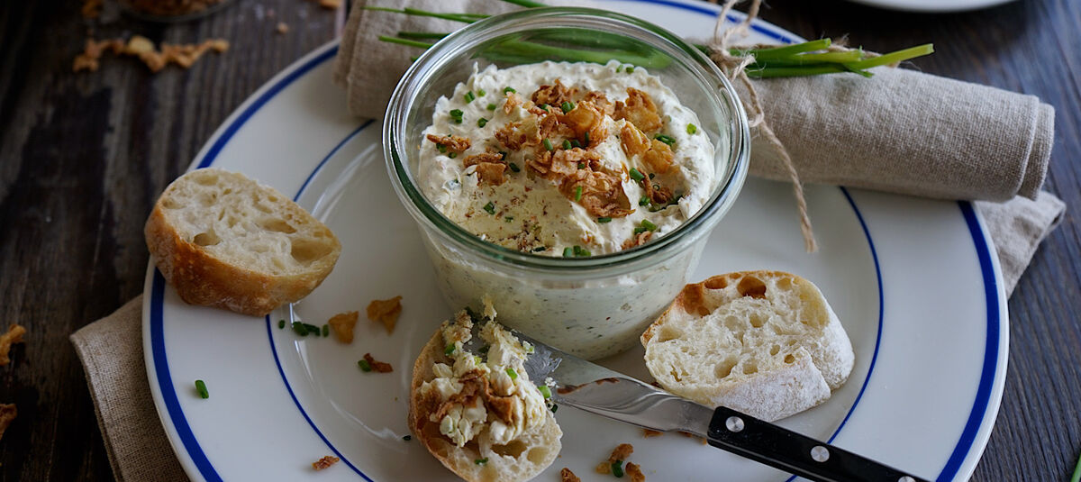 Röstzwiebelbutter – unglaublich aromatisch